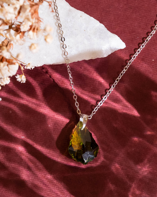 Silver Sap Green Stone Pendant