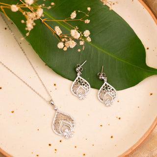Silver Undefined Beauty Set