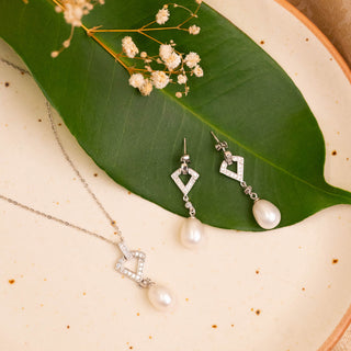Silver Beauty Of Pearl Set