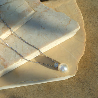 Silver Minimal Pearl Pendant